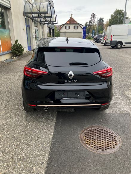 Clio_4.WEB.jpg