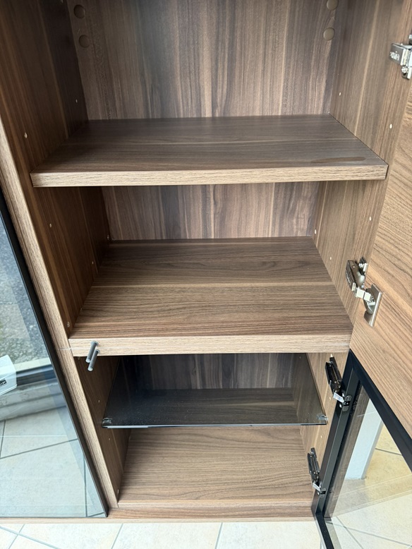 Meuble vitrine N°2.jpg