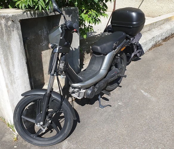 20190717_105056Scooter.jpg