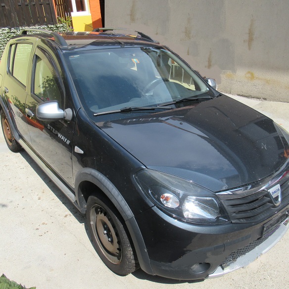 IMG_4197Dacia.jpg