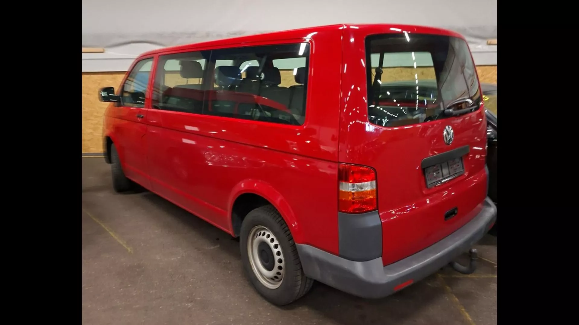 Volkswagen T5 2.5TDI rouge