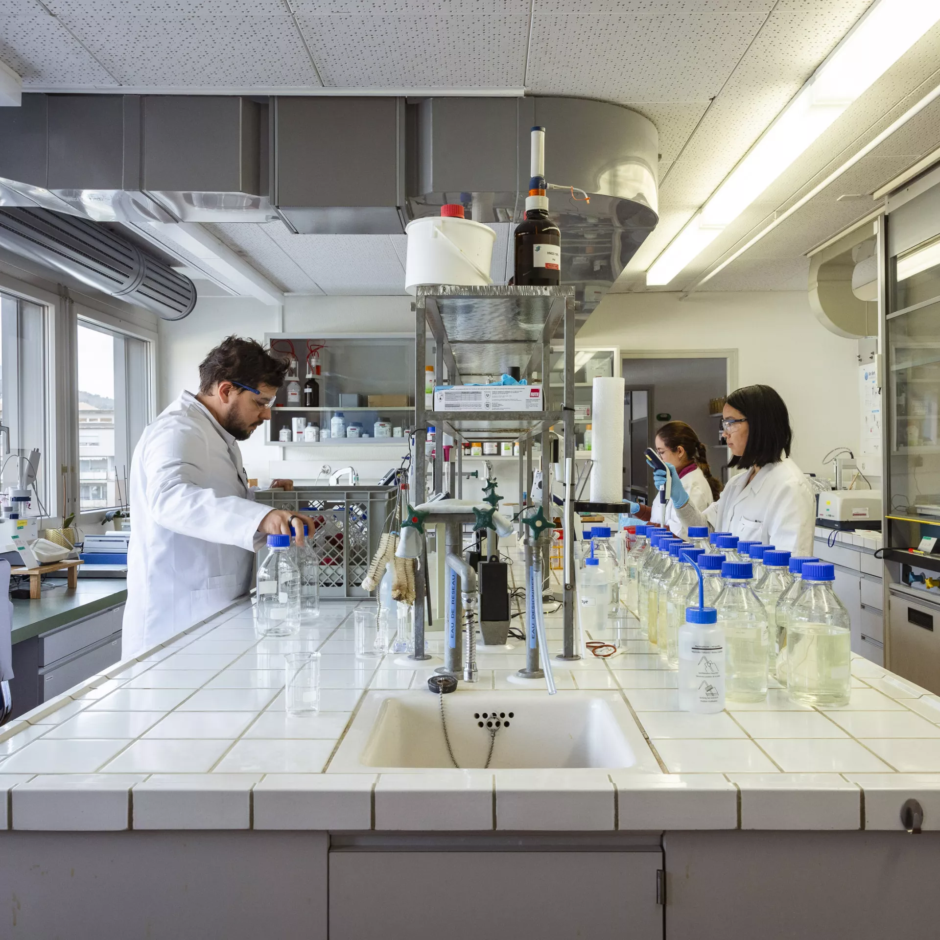 Personne dans un laboratoire