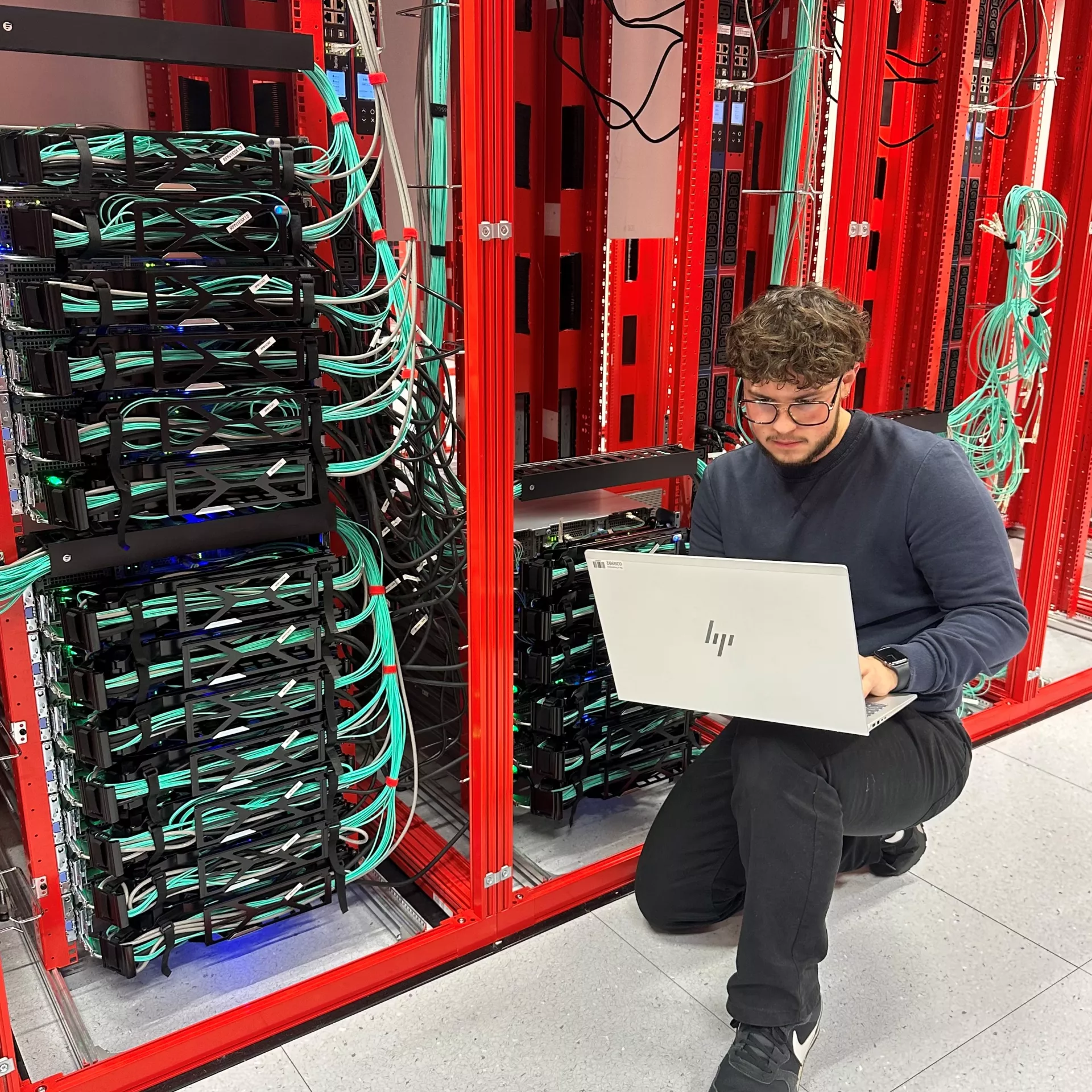 Informaticien·ne du bâtiment dans son environnement de travail 